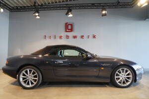 Afbeelding 14/20 van Aston Martin DB 7 Vantage (2003)