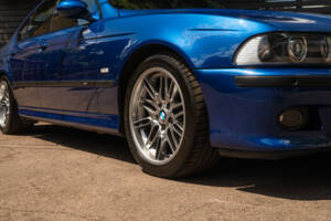 Bild 56/58 von BMW M5 (2001)