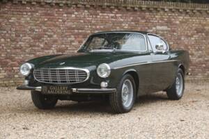 Image 26/50 of Volvo 1800 S (1968)