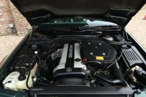 Image 4/50 of Mercedes-Benz 300 SL-24 (1992)