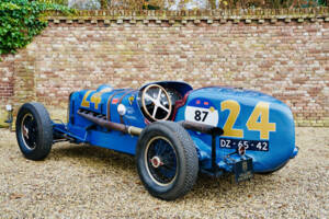 Image 2/50 of Graham 8 Lucenti Special (1932)