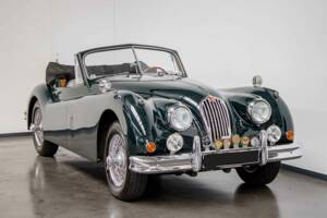 Bild 7/8 von Jaguar XK 140 DHC (1956)