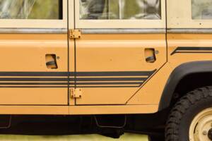 Image 8/42 of Land Rover 110 (1984)