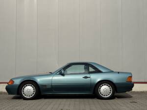 Image 2/19 of Mercedes-Benz 500 SL (1990)