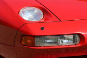 Image 10/35 de Porsche 928 S4 (1989)