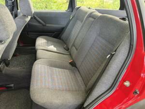 Image 15/21 of Volkswagen Passat Variant 2.0 (1990)