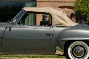 Imagen 24/50 de Mercedes-Benz 190 SL (1962)
