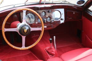 Image 14/40 de Jaguar XK 120 DHC (1953)