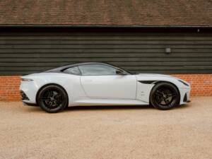 Bild 2/82 von Aston Martin DBS Superleggera (2018)