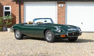 Image 1/26 of Jaguar E-Type V12 (1973)