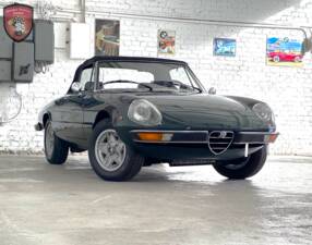 Image 2/68 of Alfa Romeo Spider Veloce 2000 (1977)