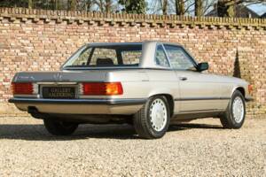 Bild 29/50 von Mercedes-Benz 560 SL (1987)