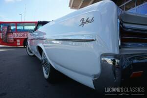Bild 16/44 von Buick Skylark Convertible (1965)