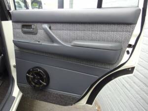 Bild 76/97 von Toyota Land Cruiser FJ80 (1992)