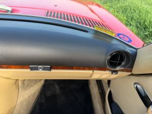 Afbeelding 16/33 van Mercedes-Benz 500 SL (1988)