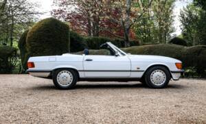 Image 7/35 of Mercedes-Benz 300 SL (1989)