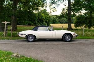 Bild 17/50 von Jaguar E-Type V12 (1971)