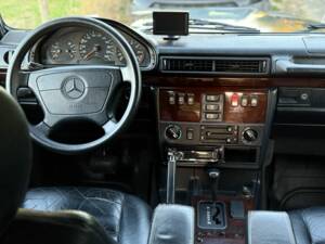 Afbeelding 2/8 van Mercedes-Benz G 320 (SWB) (1997)