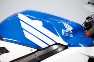 Image 29/50 de Honda DUMMY (2004)