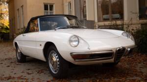 Image 3/50 de Alfa Romeo 1600 Spider Duetto (1967)