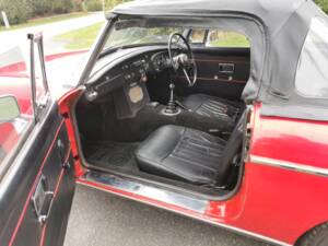 Image 6/58 of MG MGB (1968)