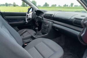 Image 33/40 de Audi A4 1.6 (1995)
