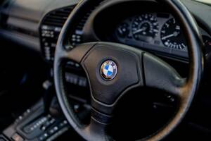 Image 26/49 of BMW 328i (1998)