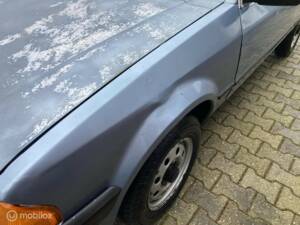Bild 33/42 von Ford Escort 1.6 (1983)