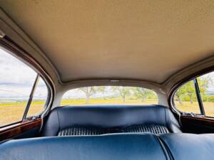 Bild 17/32 von Jaguar S-Type 3.4 (1964)