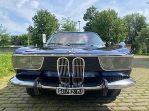 Image 2/79 of BMW 2000 CS (1969)