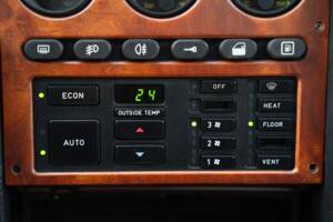 Imagen 41/50 de Lancia Thema 8.32 (1989)