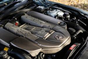 Image 38/45 of Mercedes-Benz SL 55 AMG (2004)