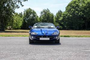 Image 25/36 of Jaguar XK8 4.0 (2001)