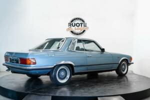Immagine 6/41 di Mercedes-Benz 450 SLC (1972)