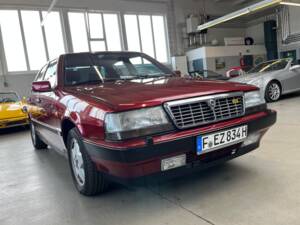 Image 27/47 of Lancia Thema 8.32 (1989)