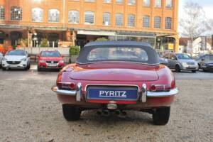 Bild 17/17 von Jaguar E-Type 4.2 (1966)
