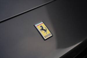 Image 32/50 of Ferrari California (2009)