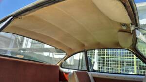 Image 42/71 of Volkswagen Karmann Ghia 1200 (1962)