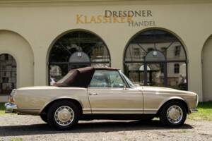 Image 32/56 de Mercedes-Benz 280 SL (1970)