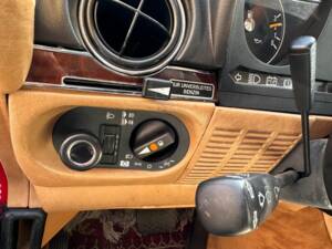Image 17/20 of Mercedes-Benz 300 SL (1987)