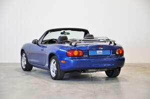 Bild 30/47 von Mazda MX-5 1.8 (1999)