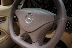 Image 29/45 of Mercedes-Benz SL 280 "Final Edition" (2001)