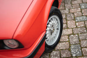 Bild 3/37 von BMW 316i Touring (1991)