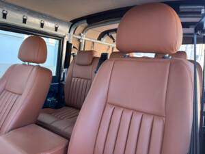 Bild 36/100 von Land Rover Defender 110 (2014)