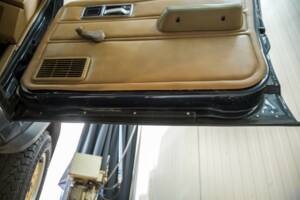 Bild 45/50 von Jeep Cherokee 2.8L V6 (1986)