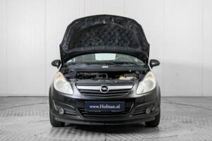 Bild 28/40 von Opel Corsa 1.2 (2008)