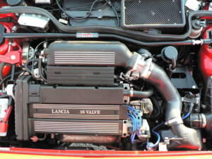 Imagen 66/85 de Lancia Delta HF Integrale 16V (1990)