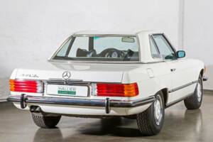 Image 15/30 of Mercedes-Benz 350 SL (1972)