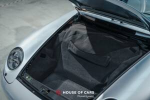 Image 12/25 de Porsche 911 Carrera 4 (1995)