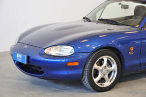 Bild 21/47 von Mazda MX-5 1.8 (1999)
